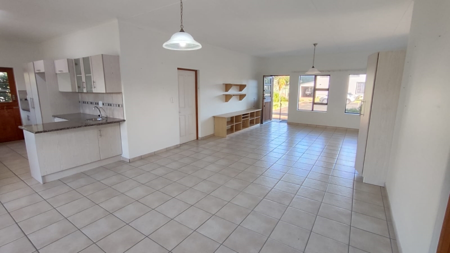 2 Bedroom Property for Sale in Stilbaai Wes Western Cape